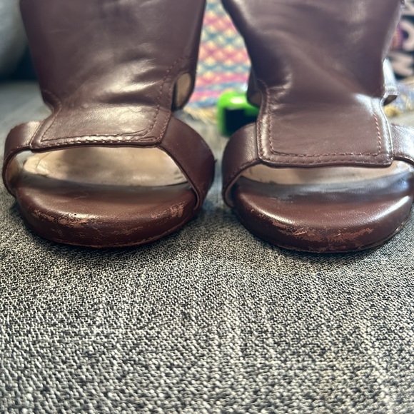 Brown heels with faux leather front design - Picture 2 of 6